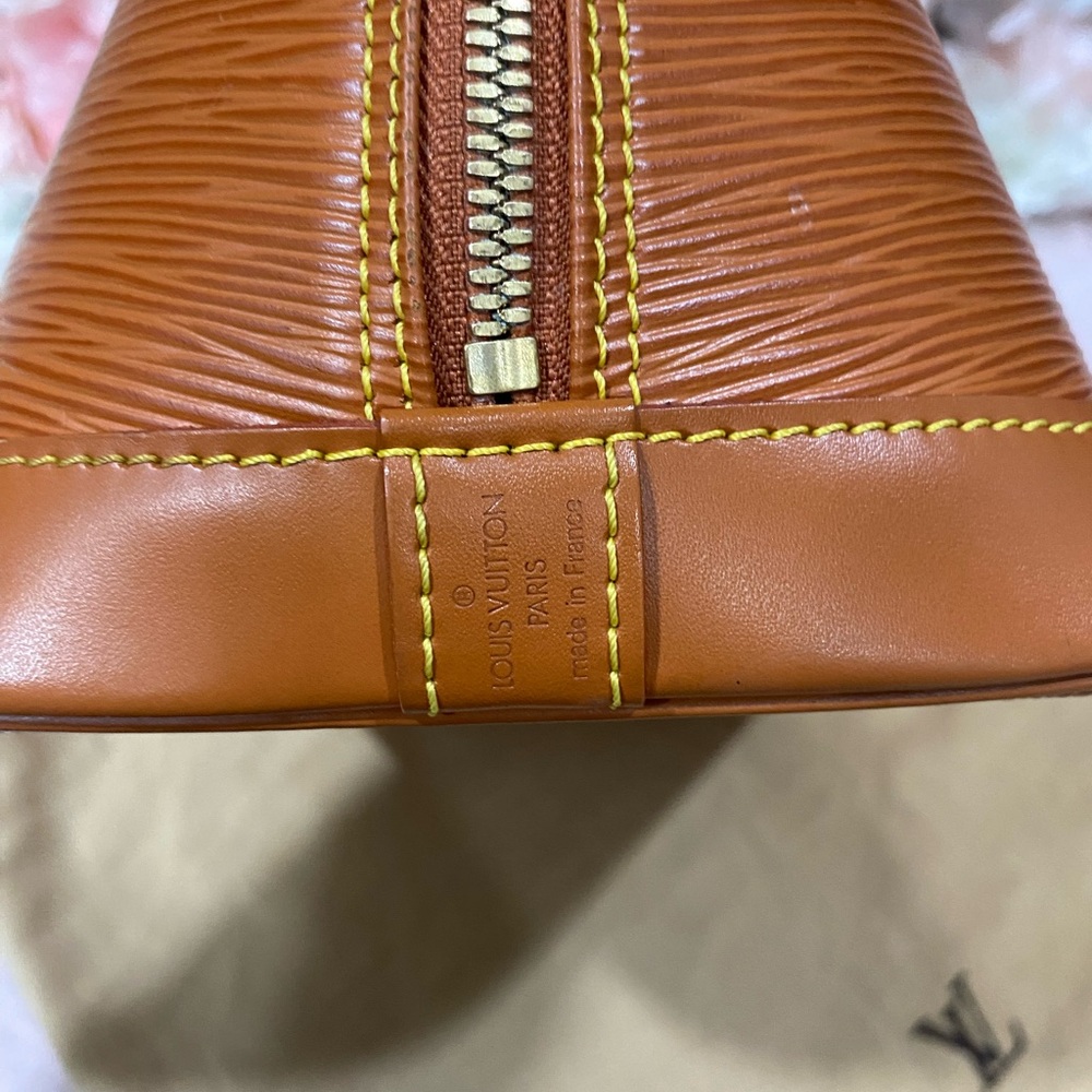 Louis Vuitton Cipango Gold Epi Leather Alma PM - Picture 9 of 12